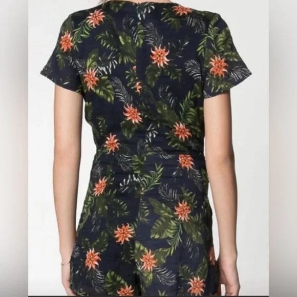 Everly Tropical Floral Romper - Picture 3 of 15